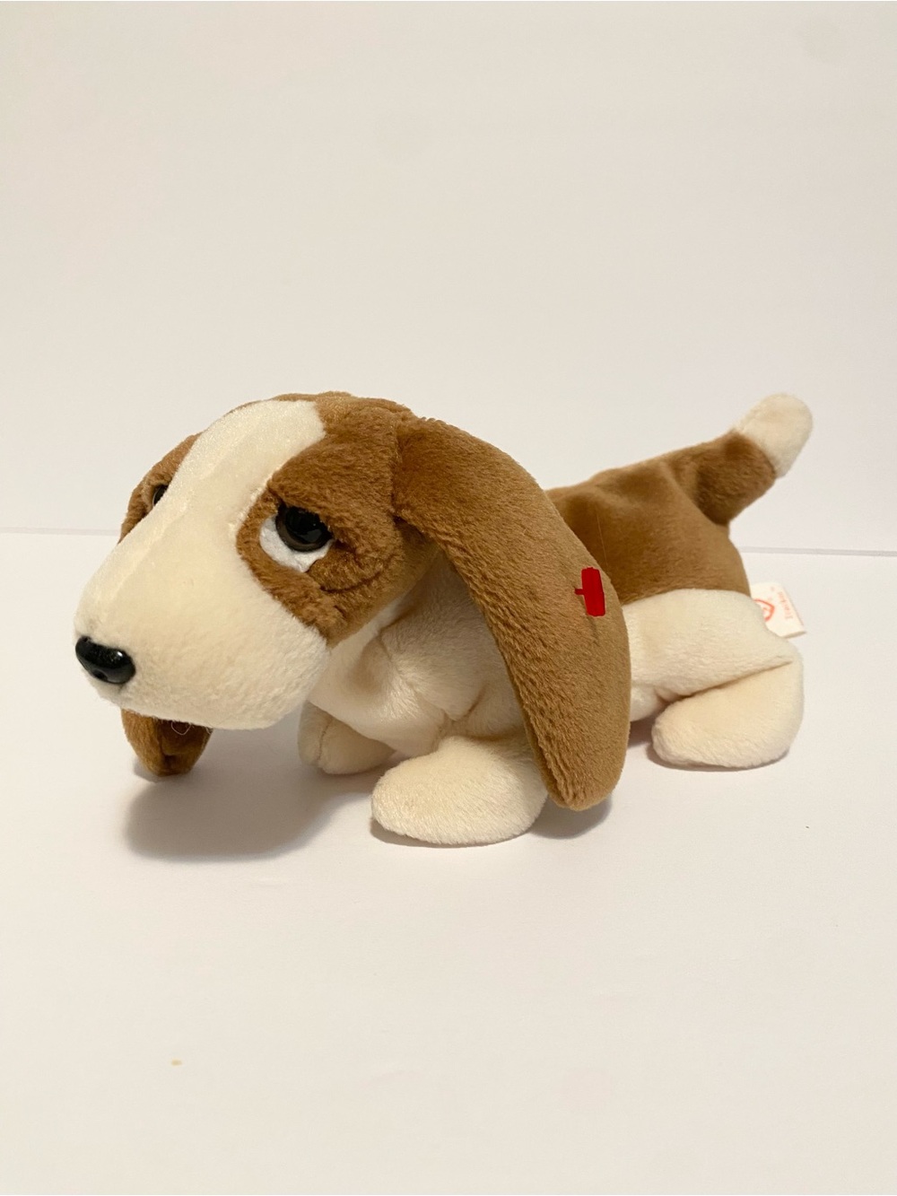 TY Beanie Baby Tracker Beagle Dog Plush Puppy Stuffed Animal Beans Brown 1998 6”